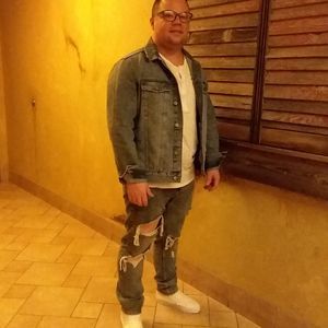 Meet your Posher, Alex